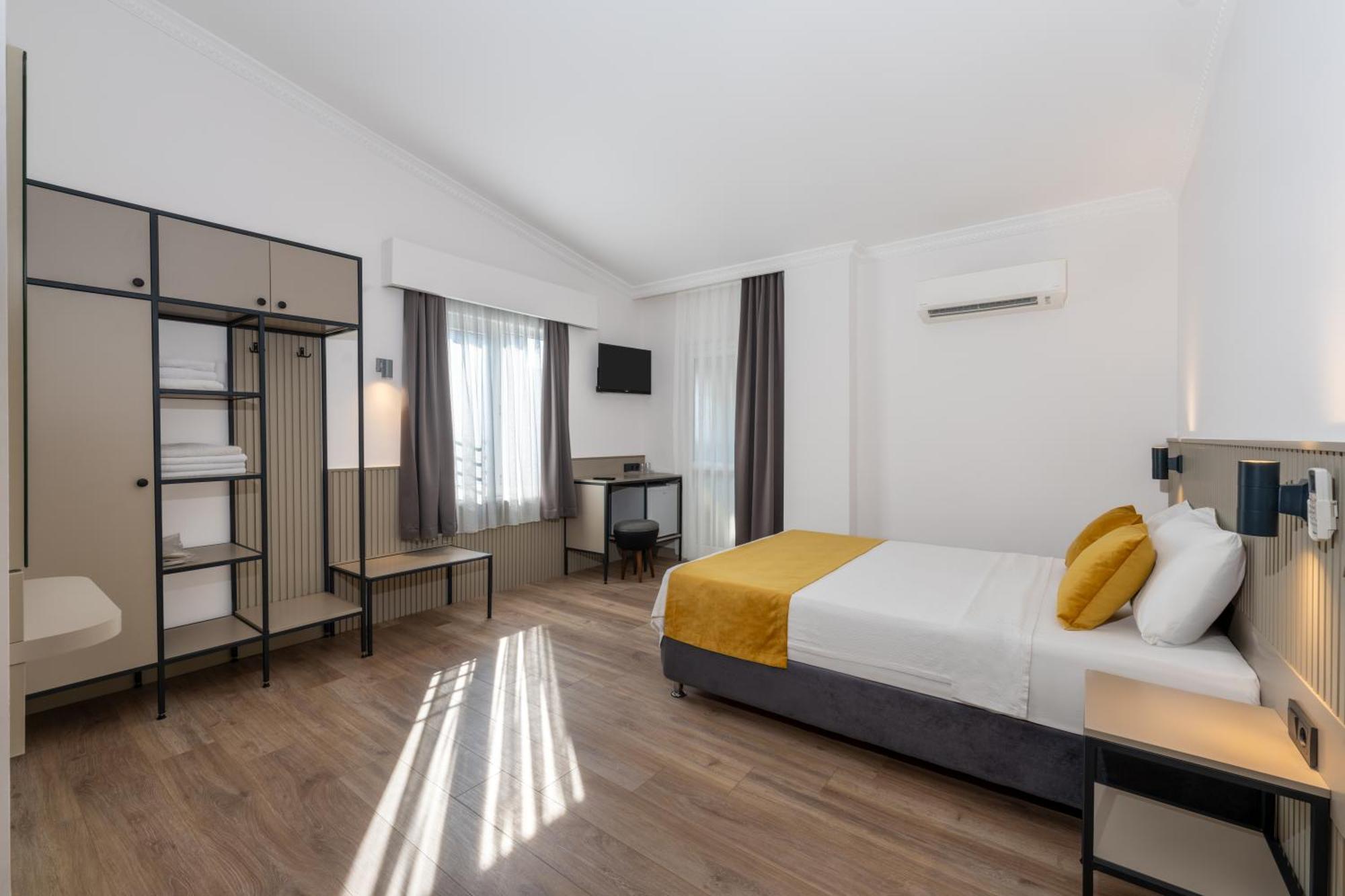 Lemon Otel 3*